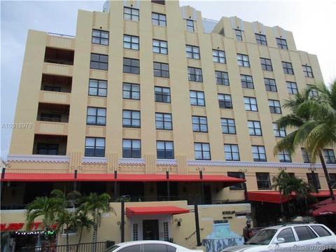 1623 Collins Ave #711