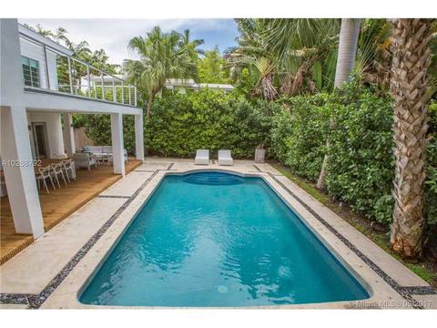 1000 Venetian Way #110