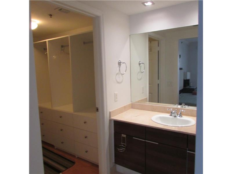 125 Jefferson Ave #122