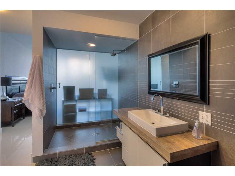2100 Park Ave #405