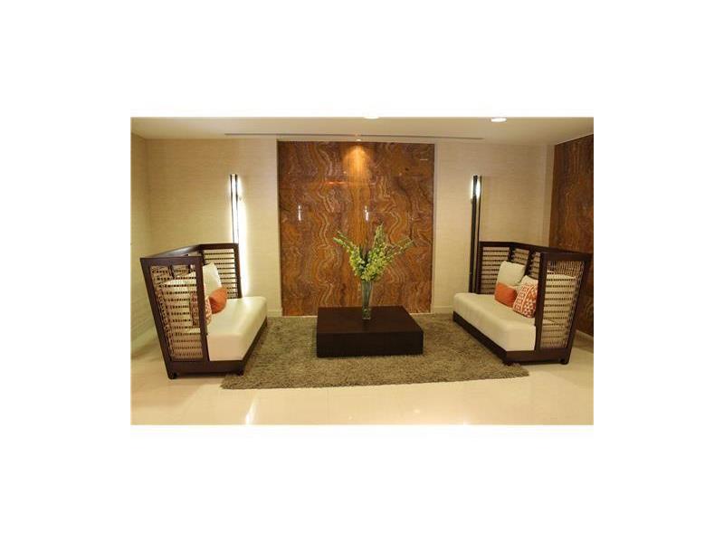 For Sale: 2555 Collins Ave #PH205 Miami Beach, FL 33140