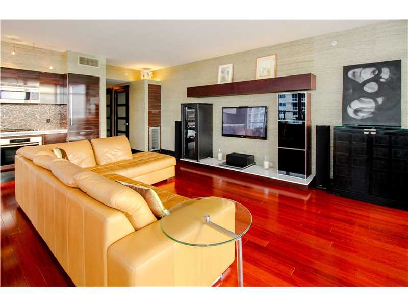 3737 Collins Ave #S-1504