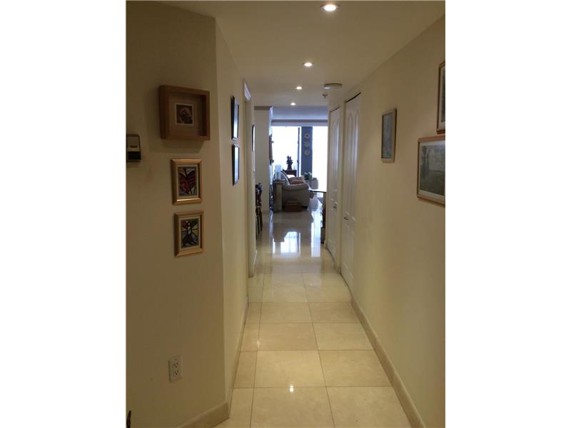 5757 Collins Ave #801