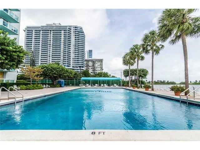 1349 NW 34 St