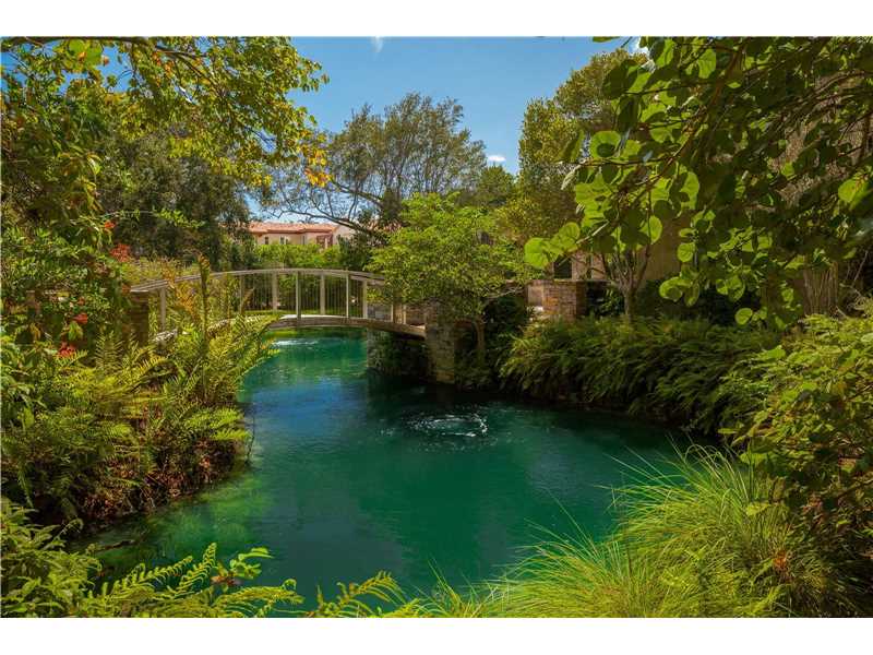 8490 SW 53 Ct