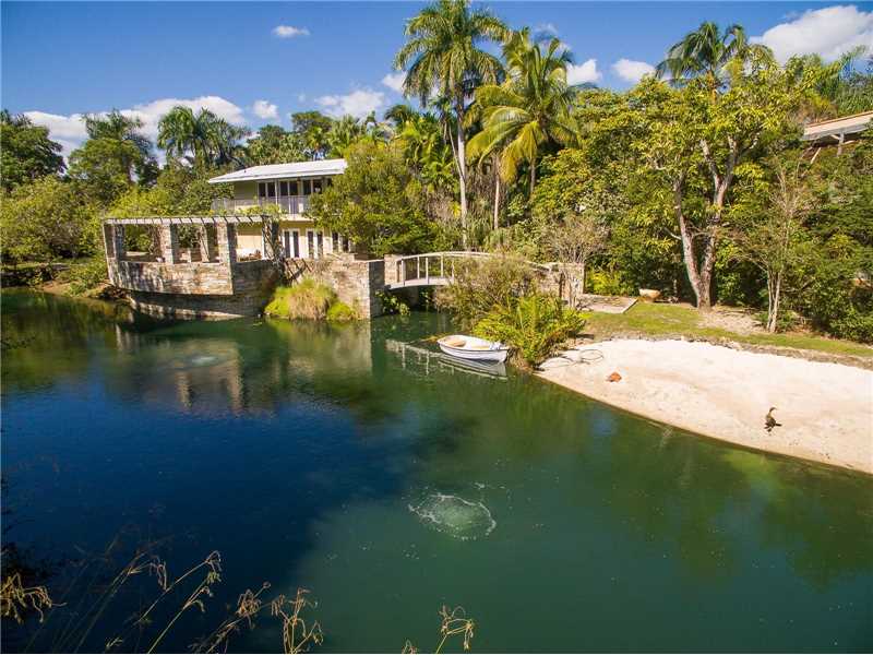 8490 SW 53 Ct