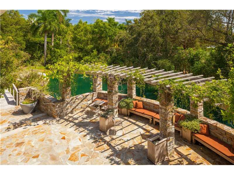 8490 SW 53 Ct