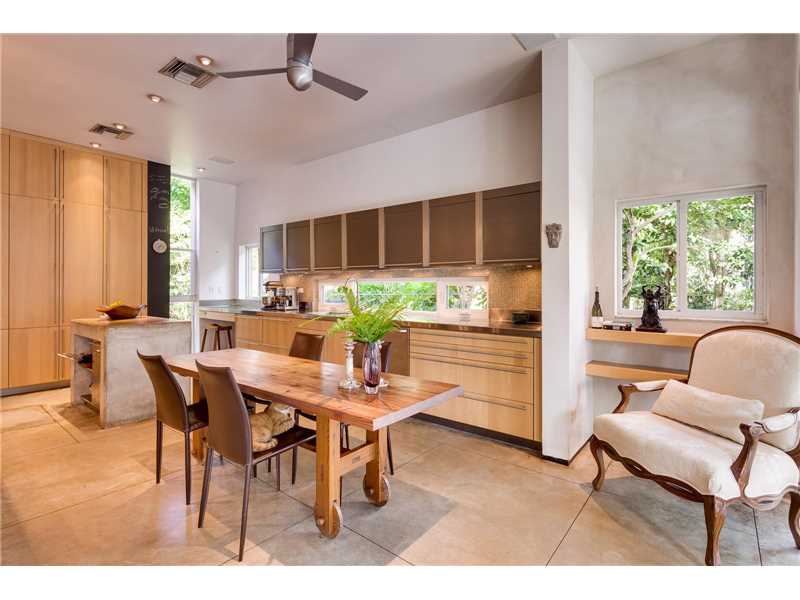 8490 SW 53 Ct