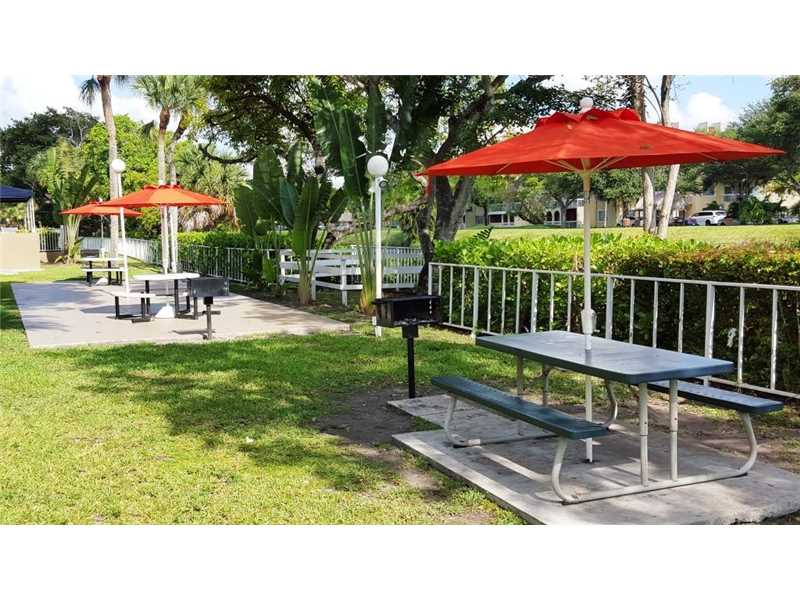For Sale: 7747 SW 86th St #APT D-311 Miami, FL 33143