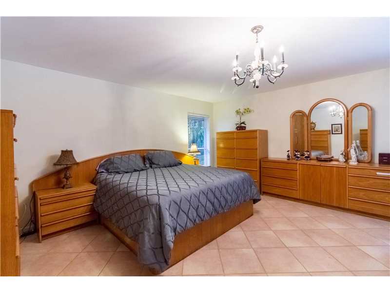 271 Buttonwood Dr
