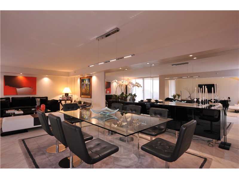 8877 Collins Ave #309