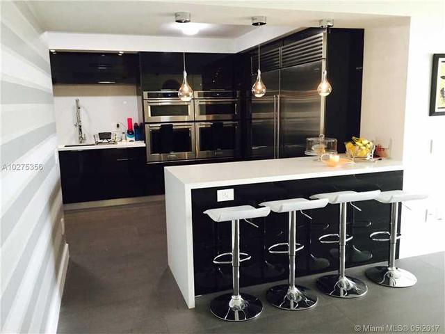 10295 Collins Ave #912/13