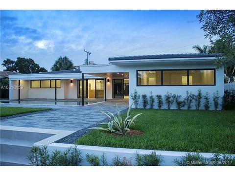 10101 Collins Ave #7A