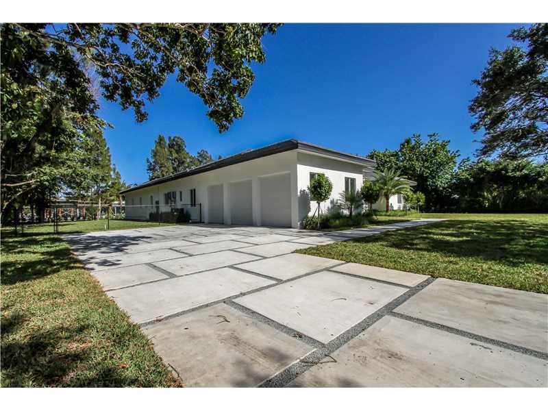 7855 SW 129th Ter