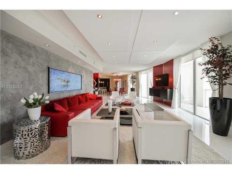 17111 Biscayne Blvd #2010