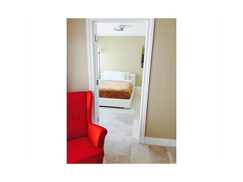 For Sale: 18061 Biscayne Bl #1802-2 North Miami Beach, FL 33160