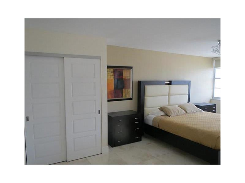 For Sale: 18061 Biscayne Bl #1802-2 North Miami Beach, FL 33160