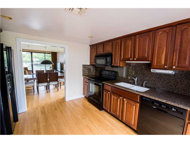 439 Poinciana Dr