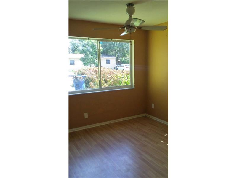 15200 NE 15th Ct
