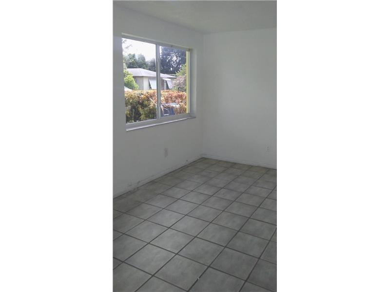 15200 NE 15th Ct