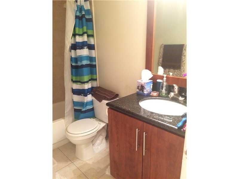 For Sale: 492 NW 165th Street Rd #C615 Miami, FL 33169