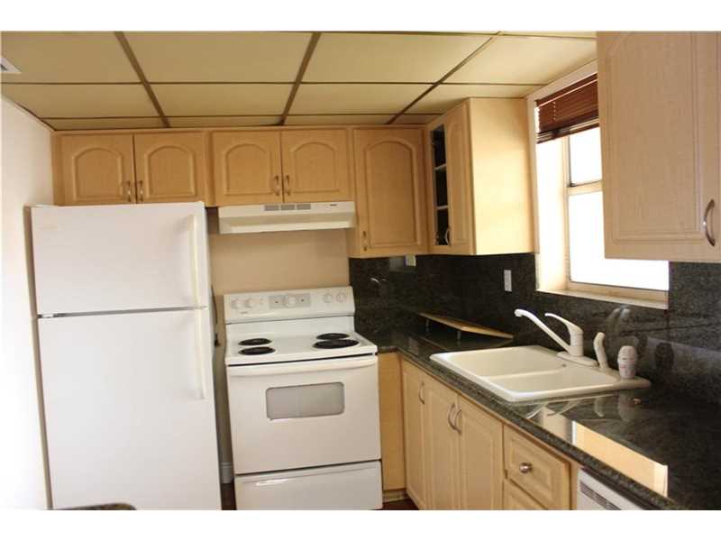 For Sale: 9375 Fontainebleau Blvd #L214 Miami, FL 33172