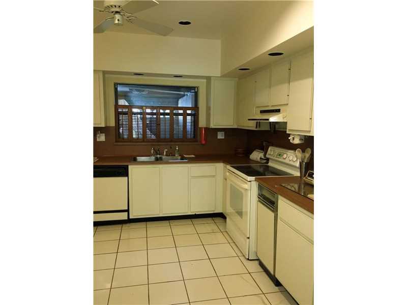 For Sale: 9011 SW 62nd Ter Apt 5 E #5-E Miami, FL 33173