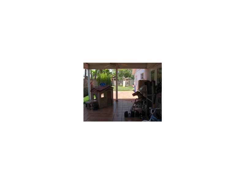 15800 SW 144th Ct