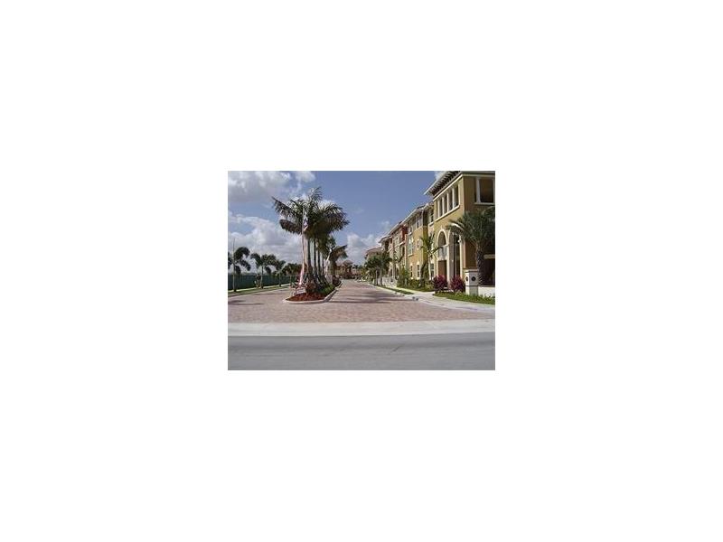 10805 NW 89th Ter #107-4