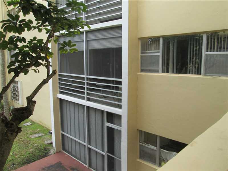 For Sale: 950 NE 199th St #APT 205 Miami, FL 33179