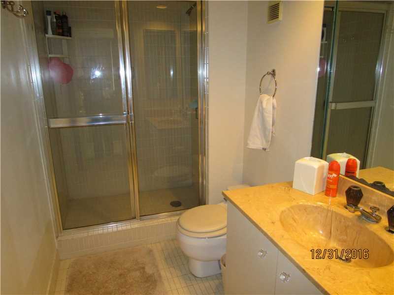 20281 E Country #403