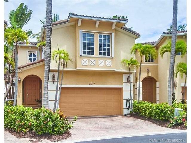 2900 NE 207th St #716