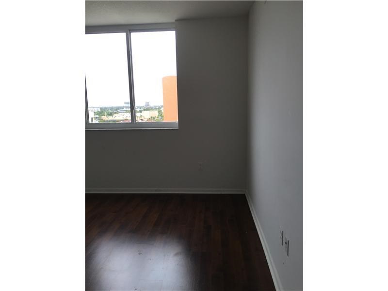 For Sale: 18800 NE 29 #APT 919 Miami, FL 33180