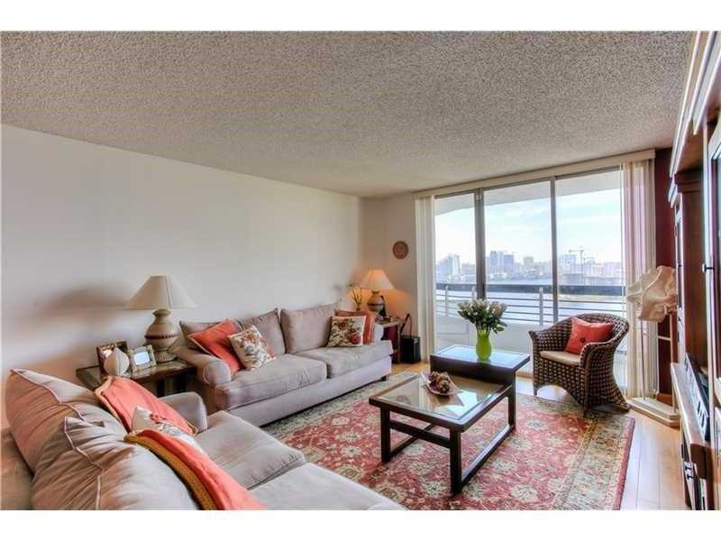 For Sale: 3400 NE 192nd St #LPH3 Miami, FL 33180