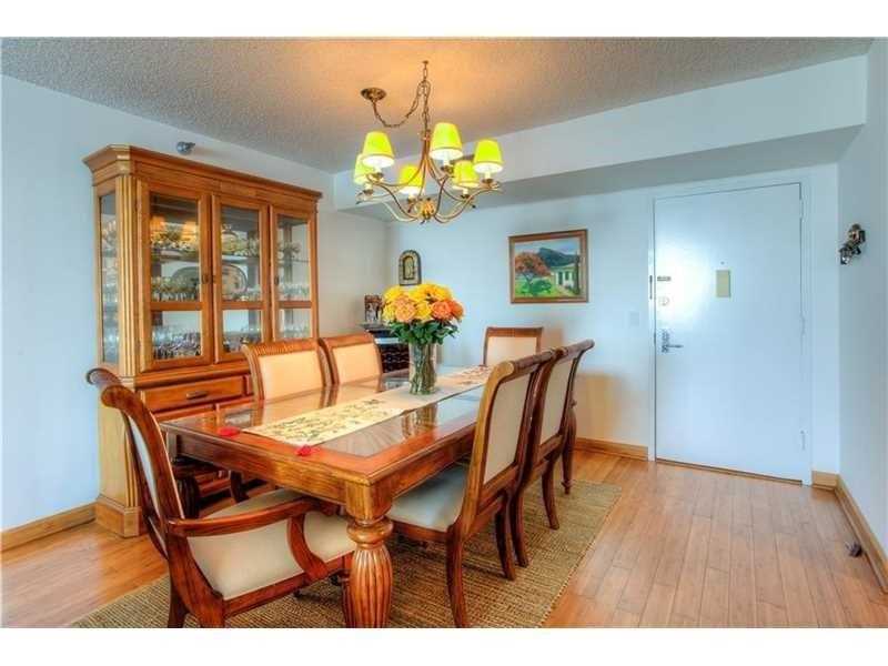 For Sale: 3400 NE 192nd St #LPH3 Miami, FL 33180