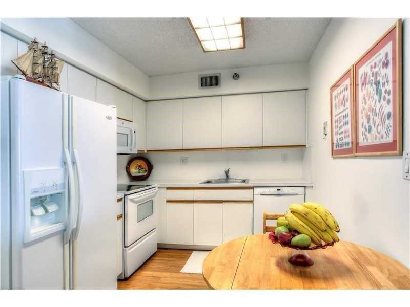 For Sale: 3400 NE 192nd St #LPH3 Miami, FL 33180