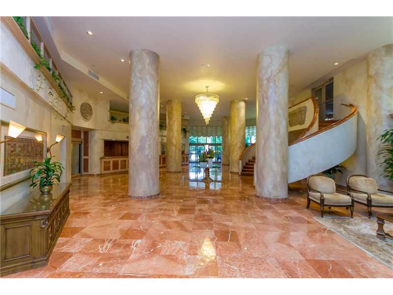 3500 Mystic Pointe Dr #1606