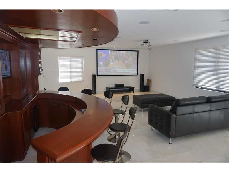 11550 N Bayshore Dr