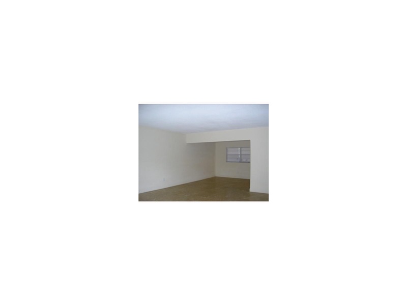 11855 NE 19th Dr #27