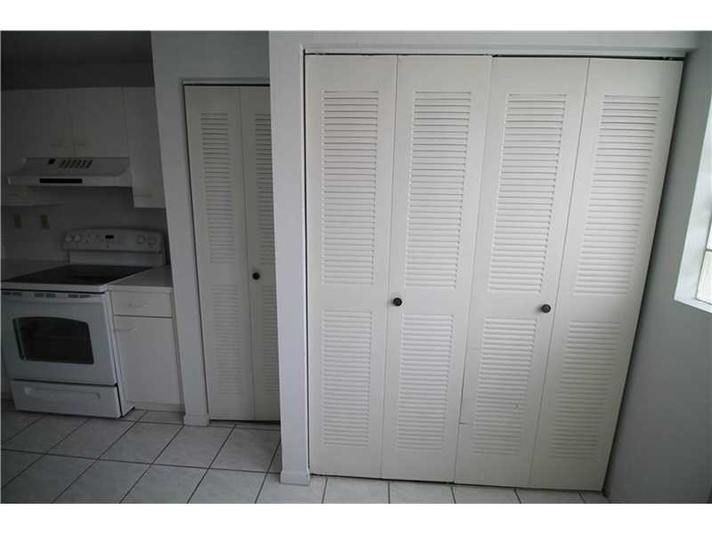 For Sale: 10014 Hammocks Blvd #204-4 Miami, FL 33196