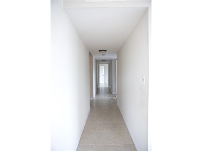 340 Sunset Dr #410