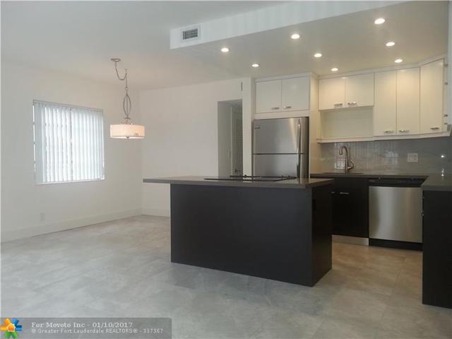 323 NE 7th St #323