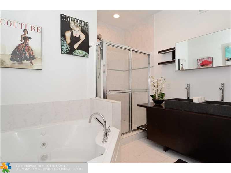 824 NE 19th Ave #824