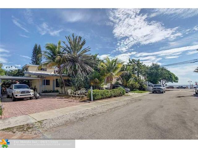 3321 NE 14th Ct