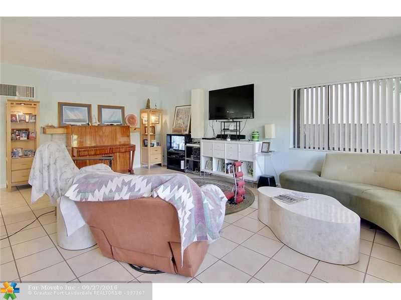 3321 NE 14th Ct