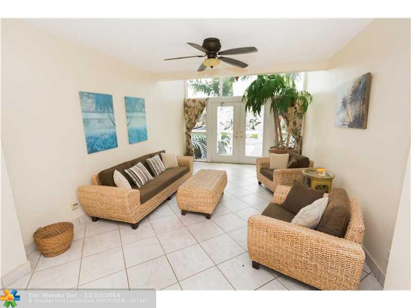 2829 NE 30 St #205