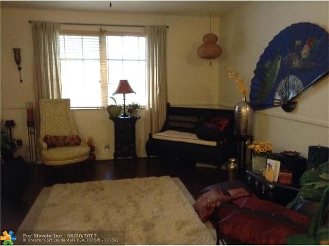 6263 NE 19th Ave #1026