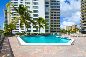 3700 Galt Ocean Dr #308