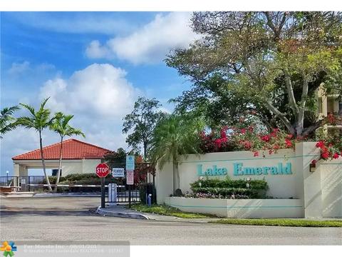 205 Lake Pointe Dr #101