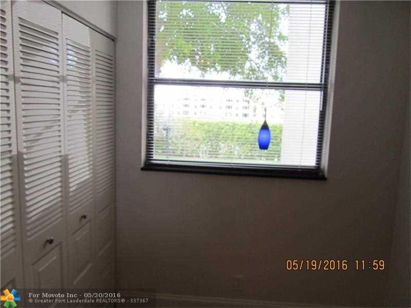 For Sale: 118 Lake Emerald Dr #APT 210 Fort Lauderdale, FL 33309